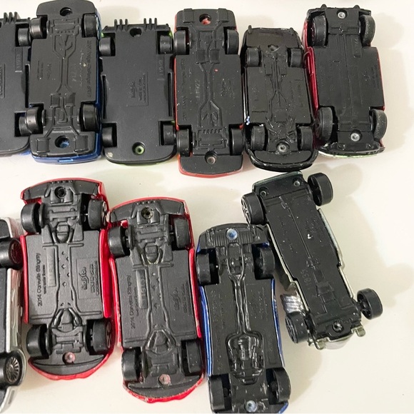 Lot of 27 Die-Cast Maisto Toy Cars Diecast - Picture 12 of 16